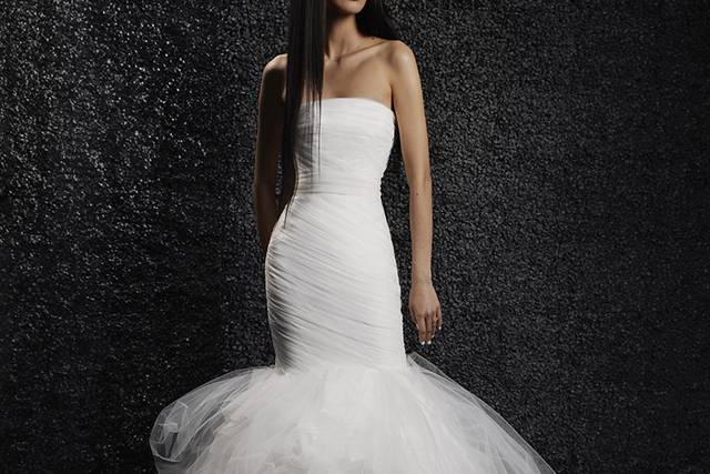 Bella 2025 sposa hours