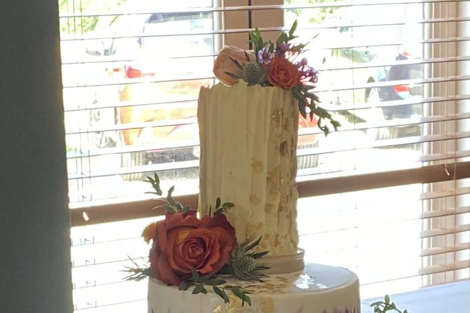 Artistic wedding cake