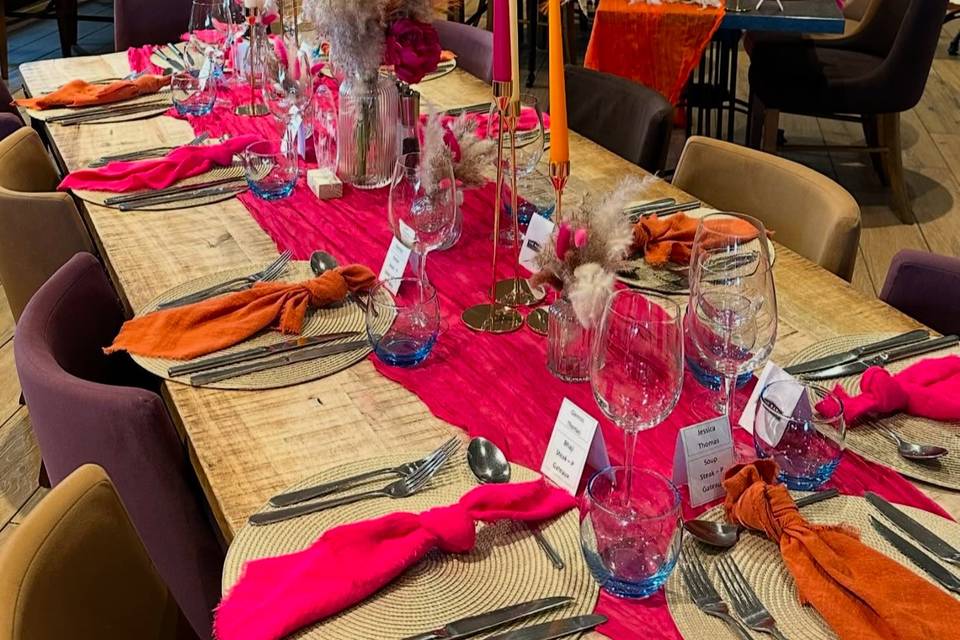 Colourful Pampas Styling
