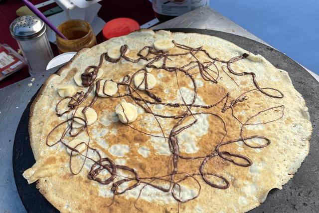 Nutella and banana Crêpe