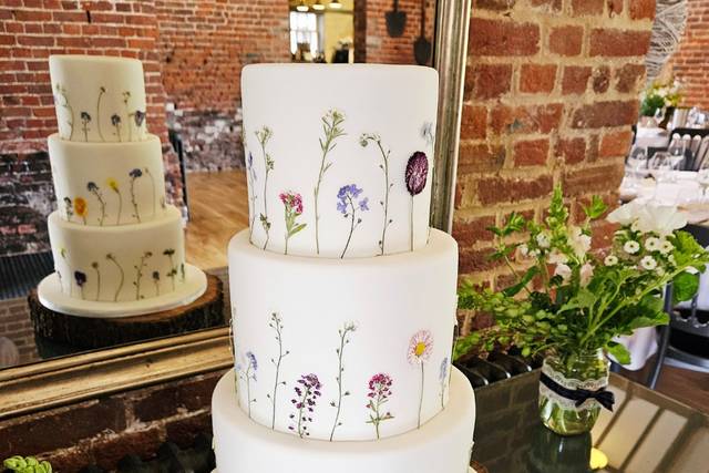 3 tier cake with dried flowers