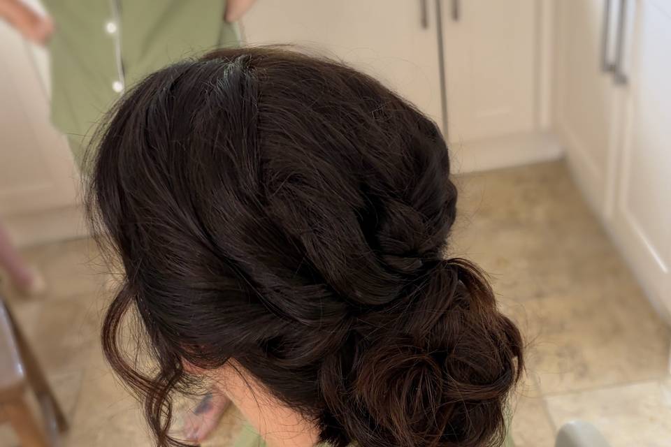 Bridal party hair