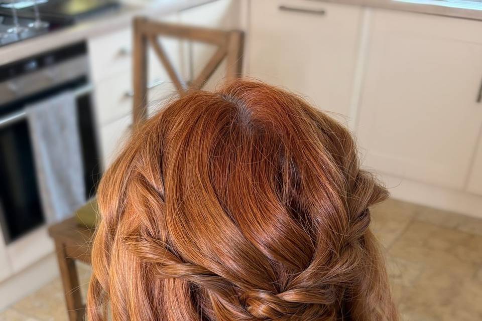 Bridal party hair