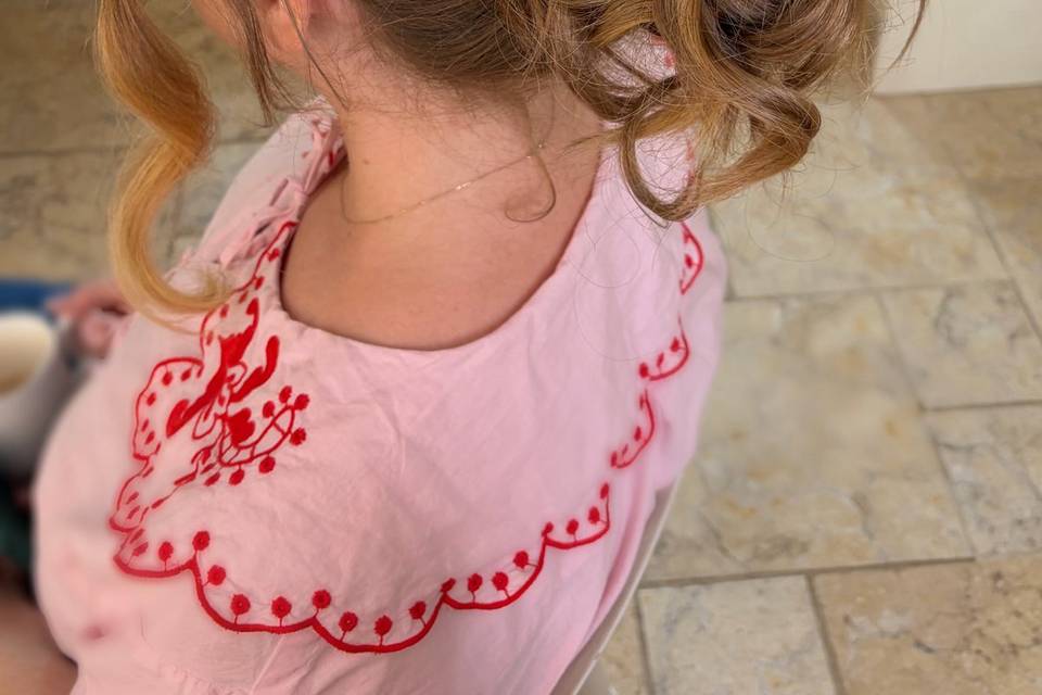 Bridal party hair