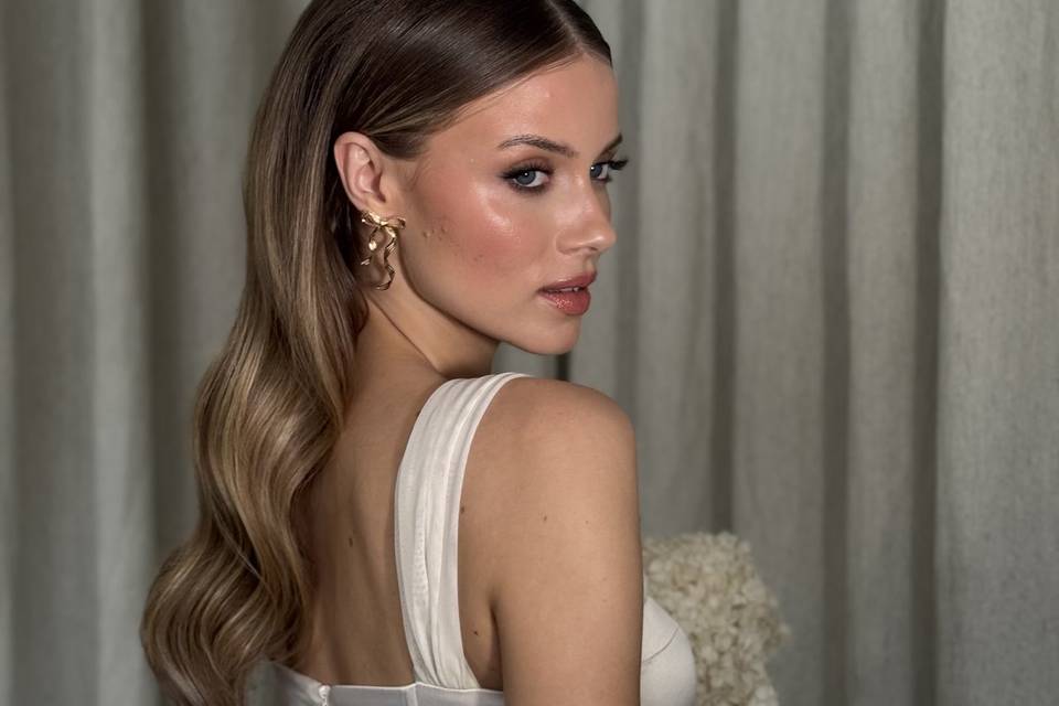 Glam waves