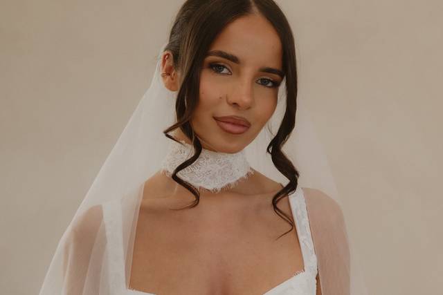 Robyn Strong Makeup Artist