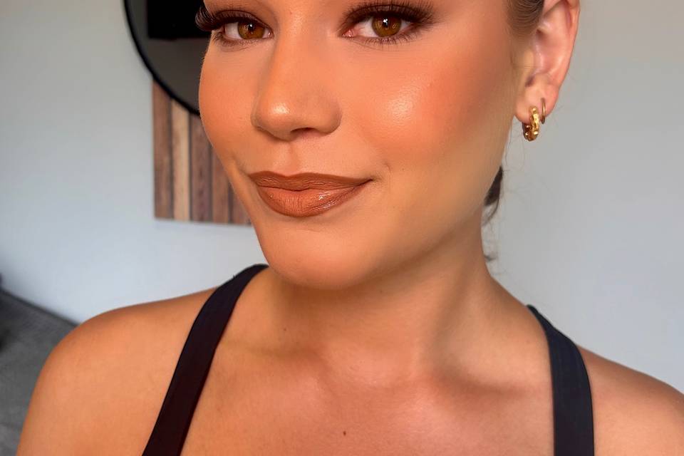 Smokey wedding glam