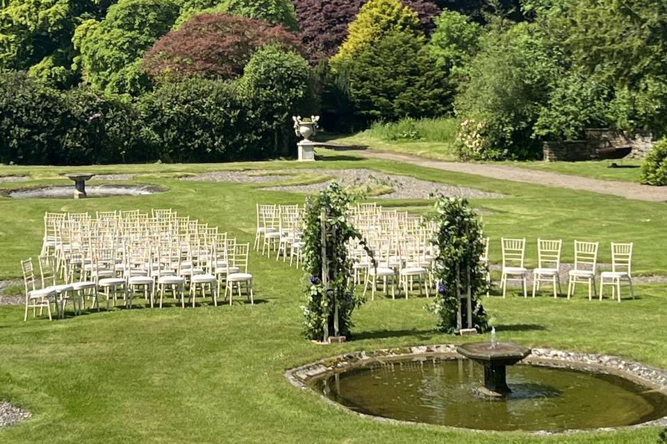 A garden wedding