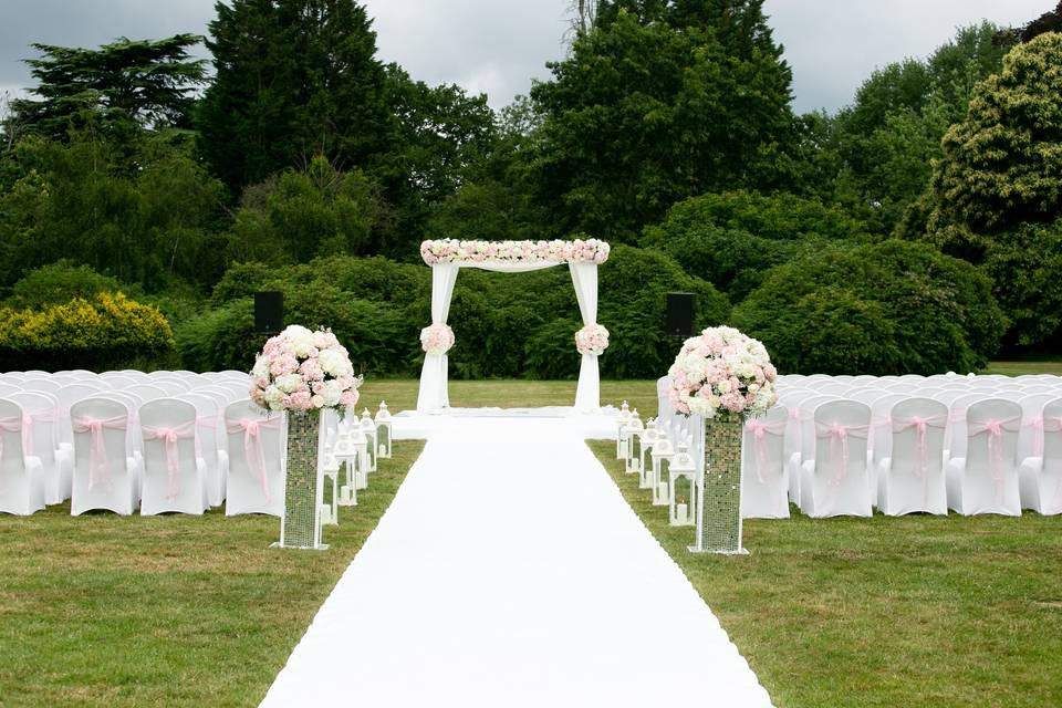 Manor Gardens Chuppah 2