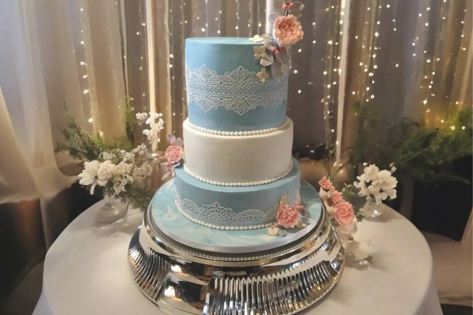 Blue & White Lace Wedding Cake