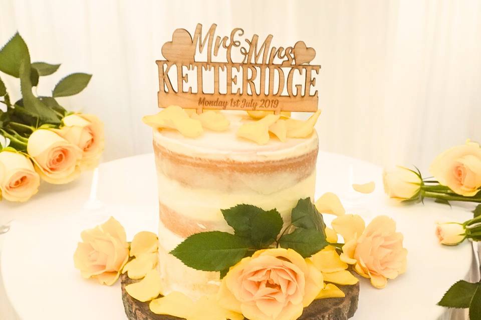 Yellow Rose Wedding Cake