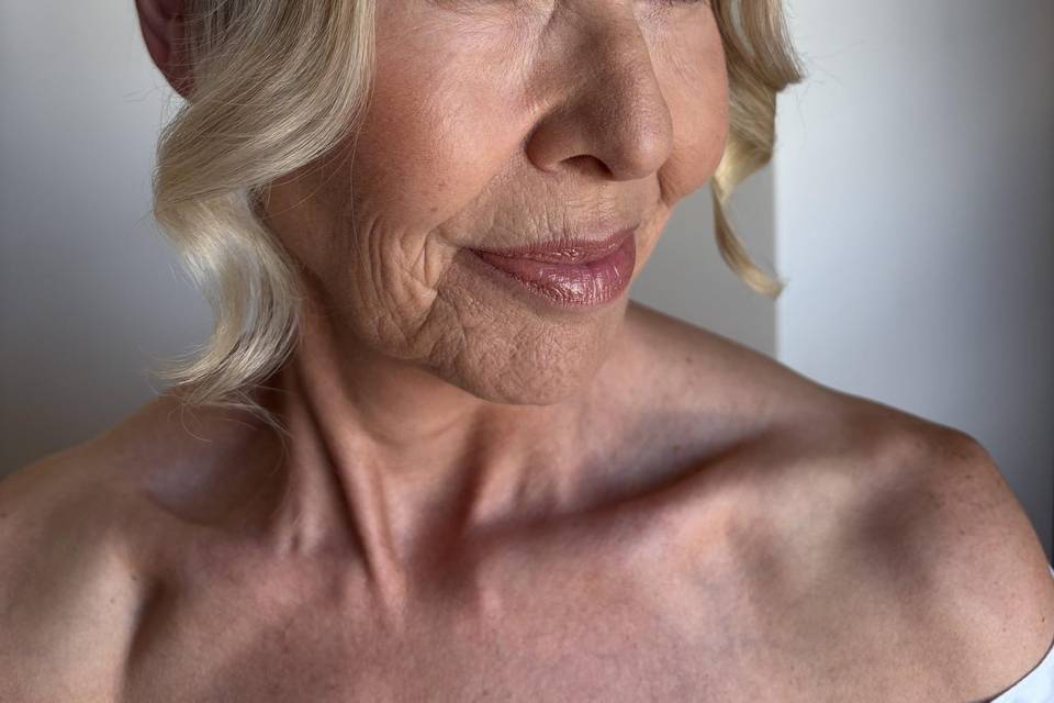Mature bridal artist