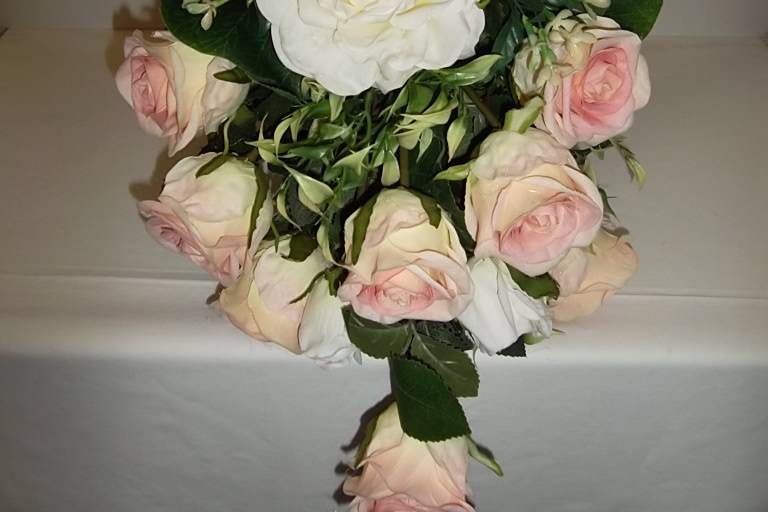 Pink and white trailing bouquet