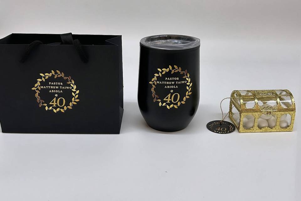 Giftbag, mug and mint box