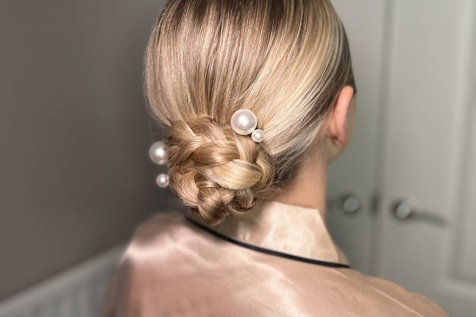 Bridesmaid hair