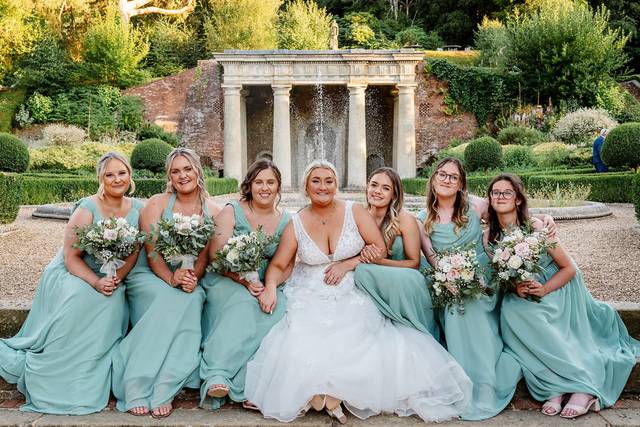 Jess & her bridesmaids x