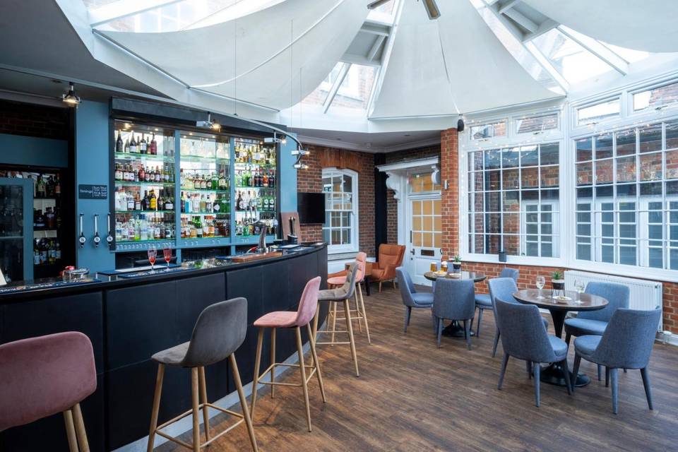 Atrium Bar