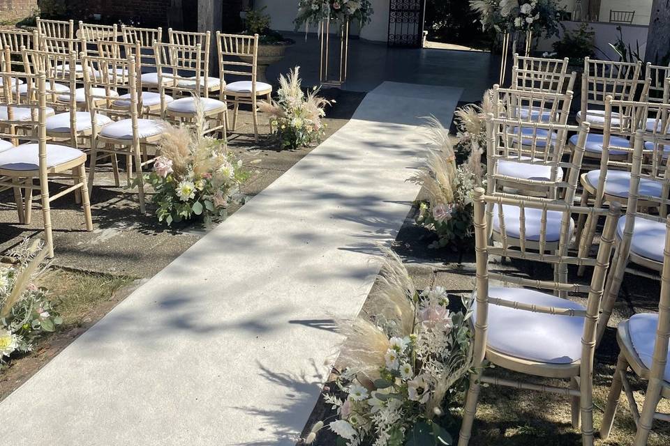 Outdoor Ceremony flowers