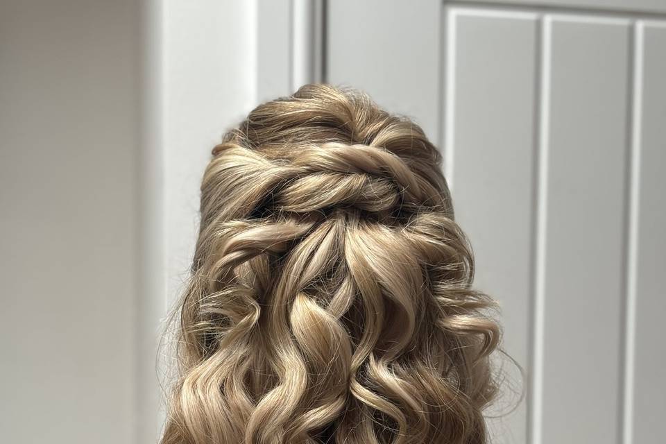 Prom hair