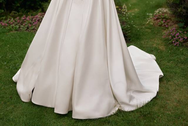 New alone satin beauty