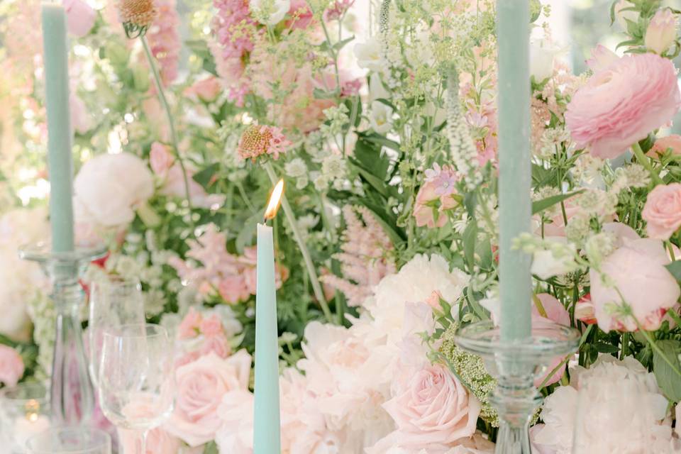 Beautiful wedding table decor