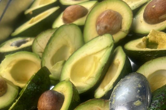 Guacamole prep
