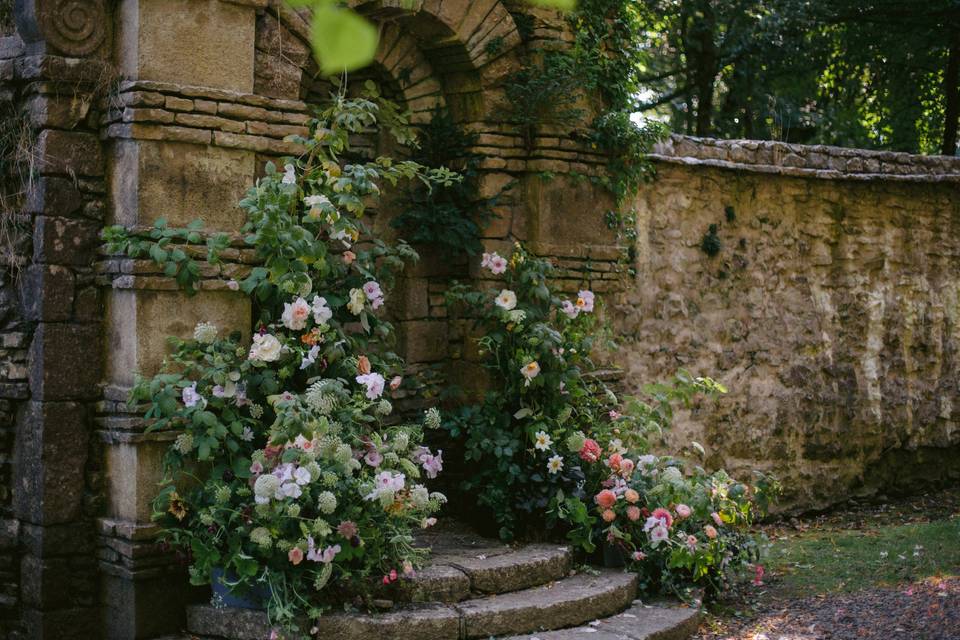 Floral arch installation