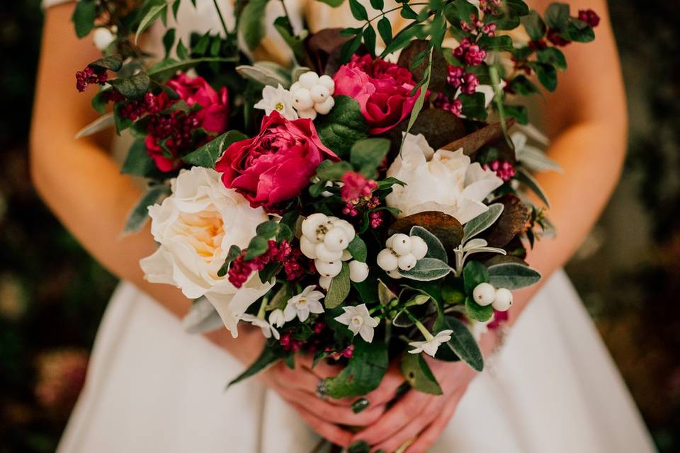 Winter bridal bouquet