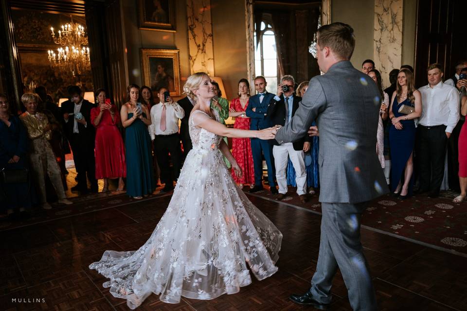 On the dance floor - Kevin Mullins Photography
