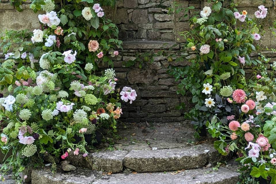 Floral arch installation