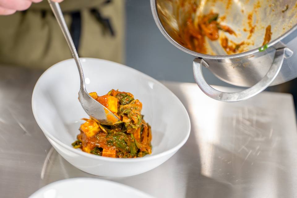 Sauce plating detail