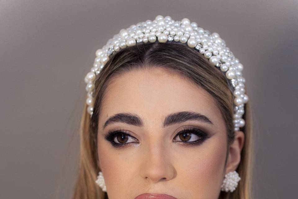 Glamour makeup