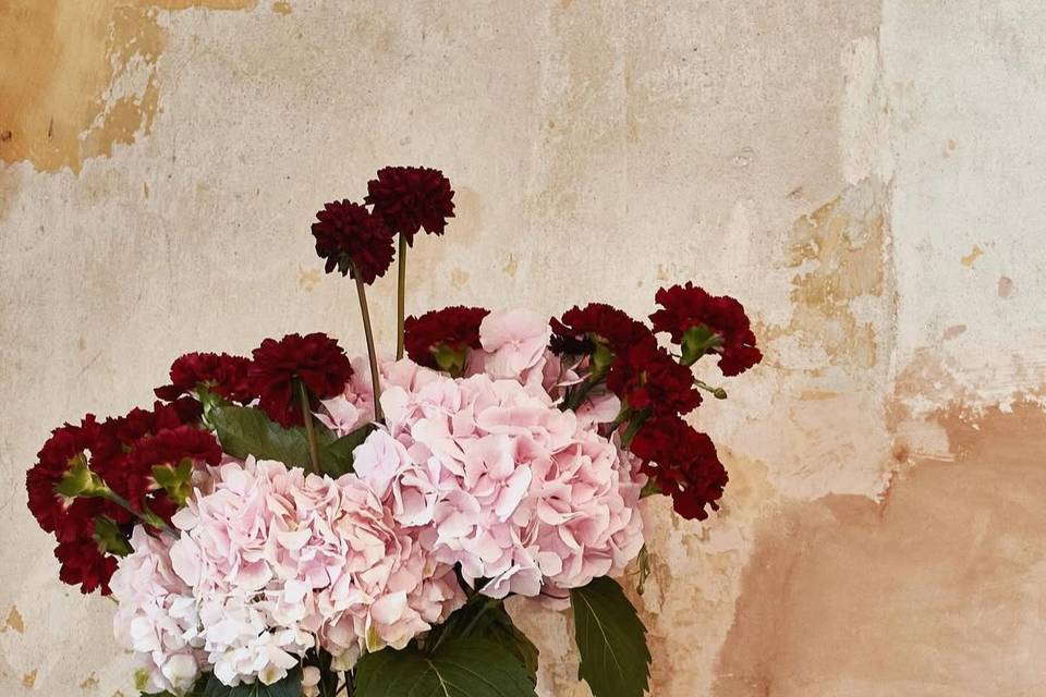 Bouquet arrangement