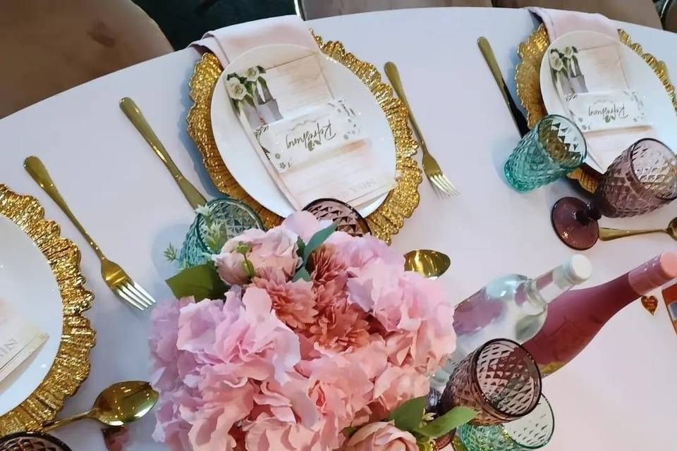 Elegant Wedding Tablescape