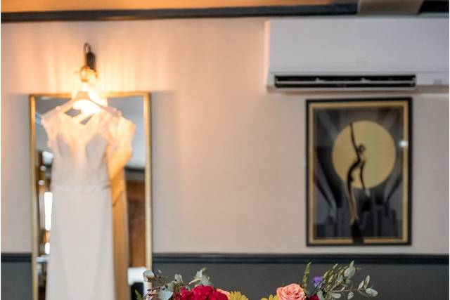 Cascading - Wedding Florists