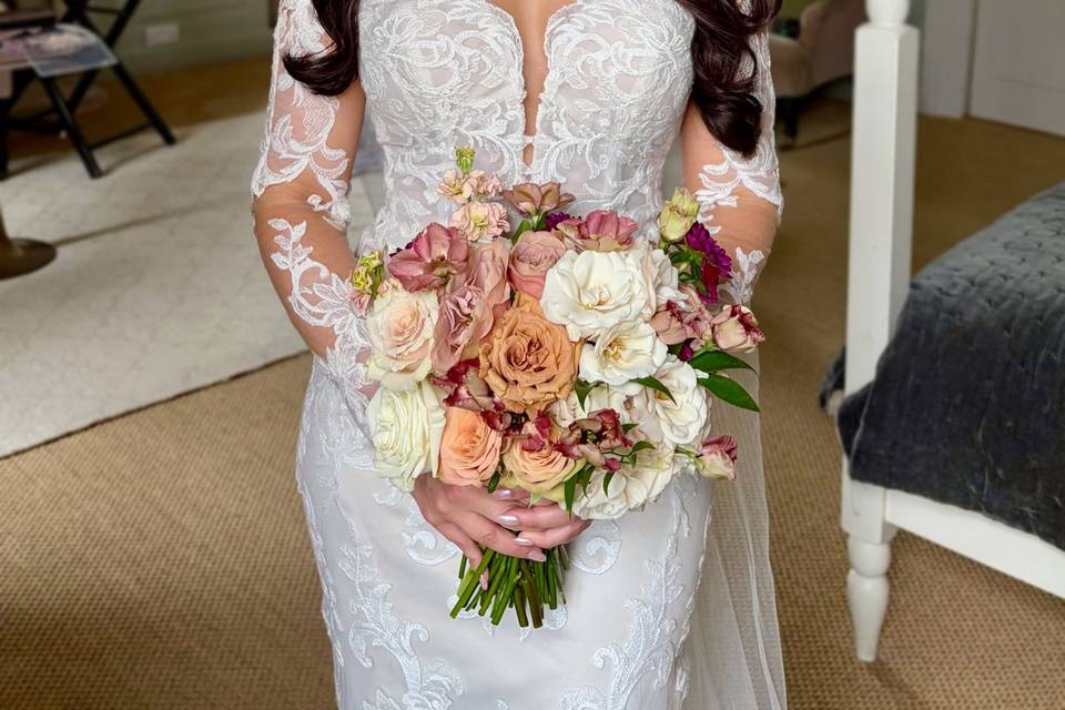 Brunette autumn bride