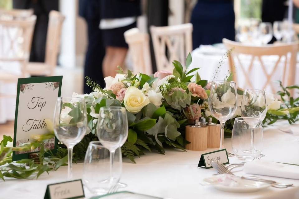 Main table flowers