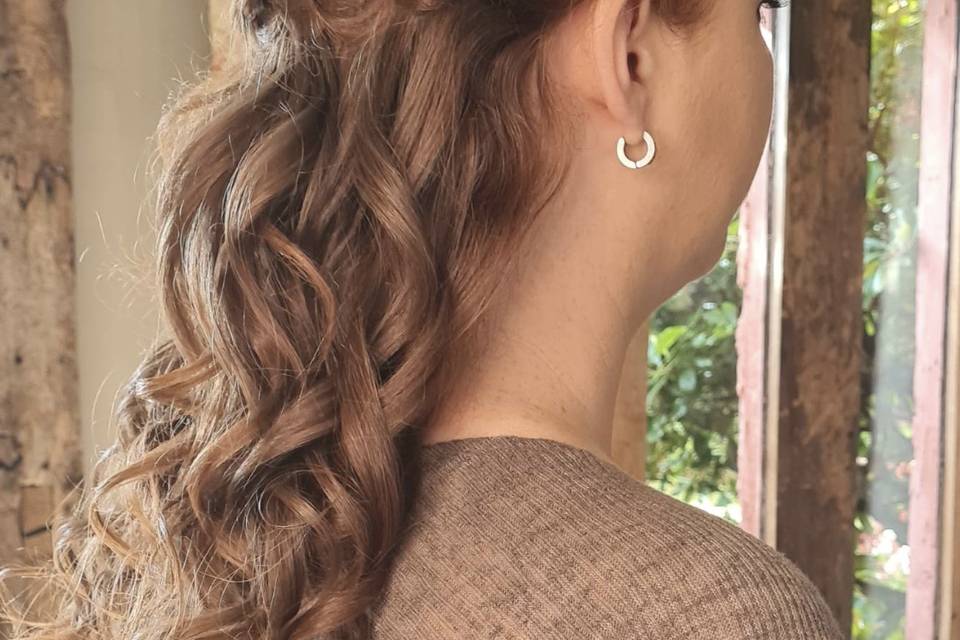 Bridesmaid hair