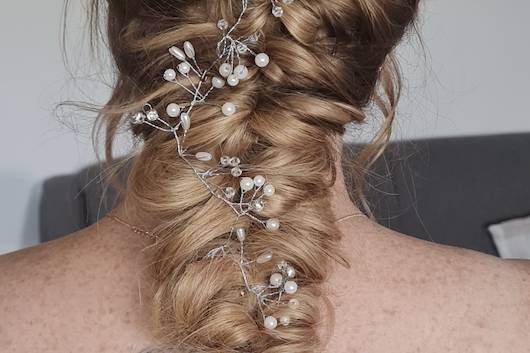 Bridal hair and makeup