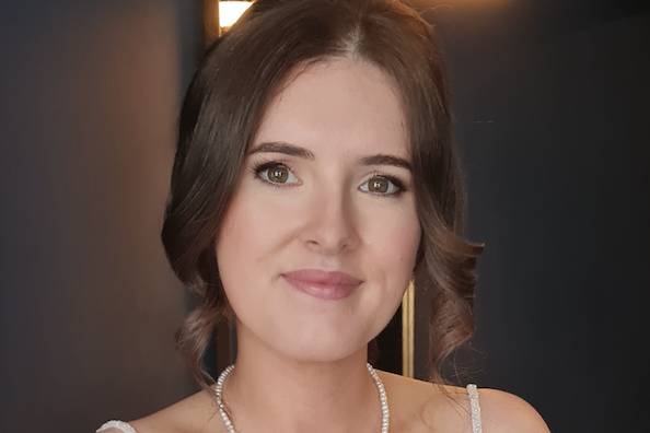 Bridal hair and makeup