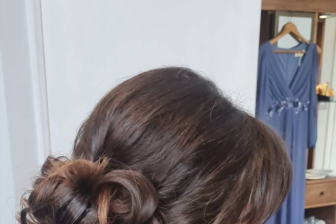 Bridesmaid hair