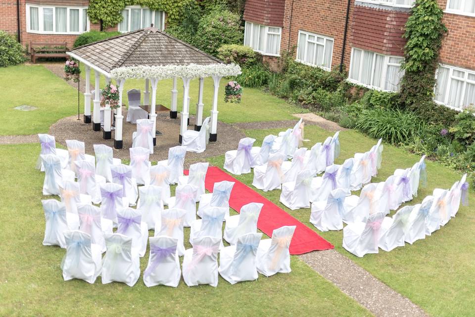 Lovely outdoor ceremony set up