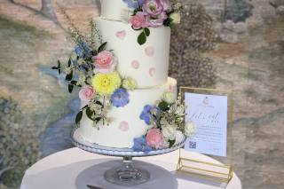Helen's Cakery
