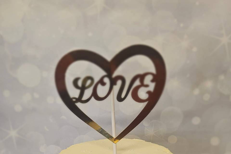 Simple wedding cake