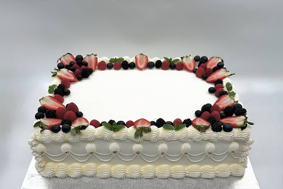 Fresh Fruit Vintage Piped Cake