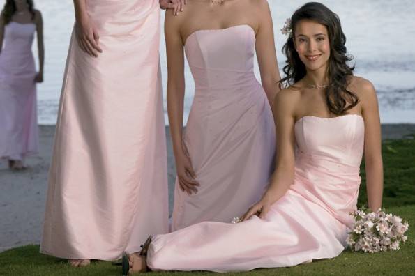 Bridesmaids in pink