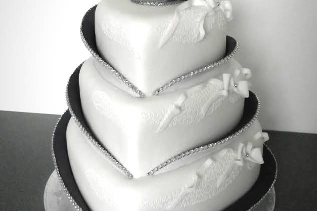 Collared wedding cake