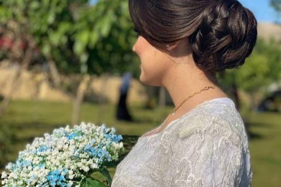 ✨ Stunning Bridal Hair Alert!