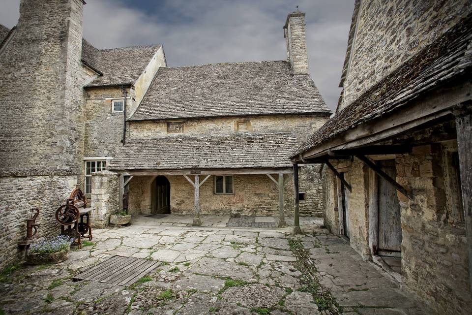 Cogges Manor Farm courtyard