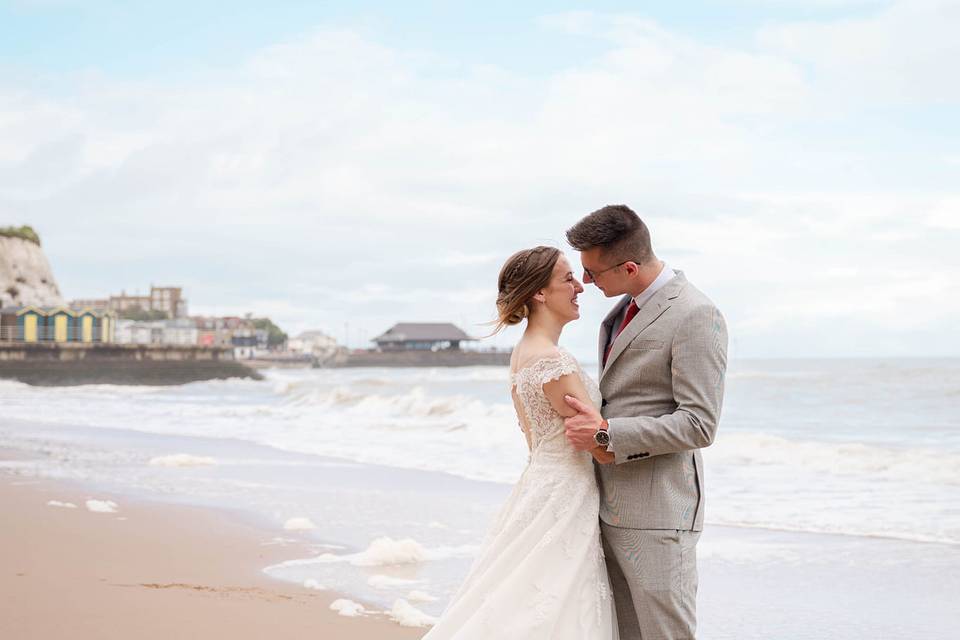 Romantic wedding by the sea